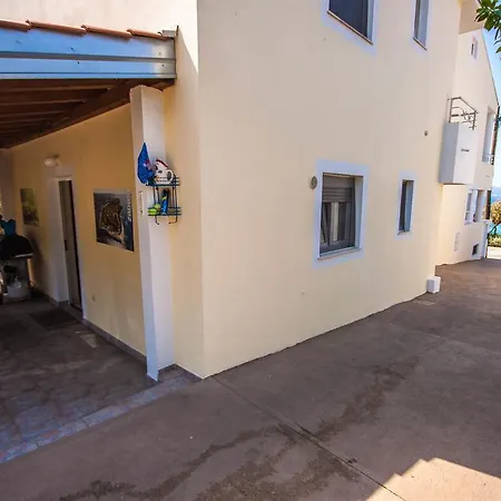 Emily Apartment