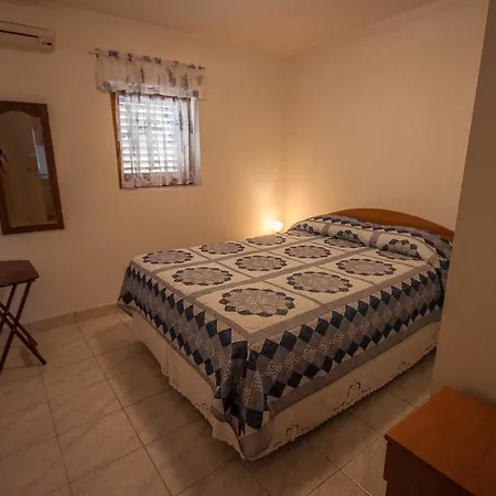 Emily Apartment *